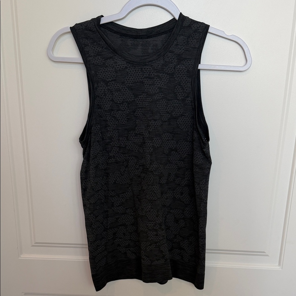 lululemon athletica Black Textured Sleeveless Tank
